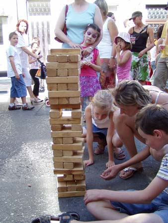 Jeux dans la rue - FDF 05 - 043