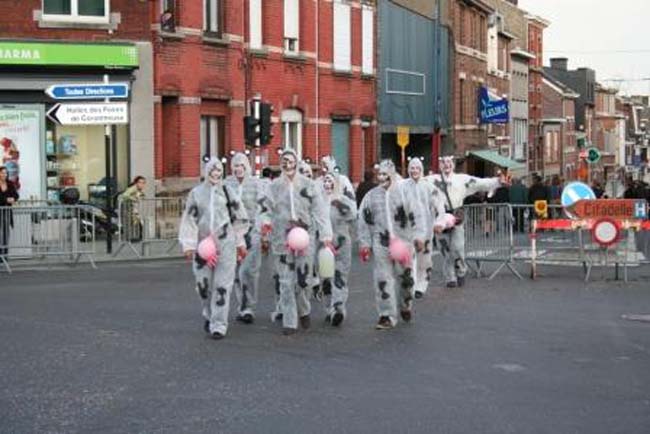 parade 8